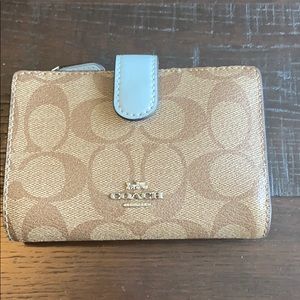 Coach Medium Corner Zip Wallet